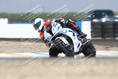 media/Sep-20-2025-TrackDaz (Sat) [[27f0cde673]]/A Group/12pm (Turn 1)/